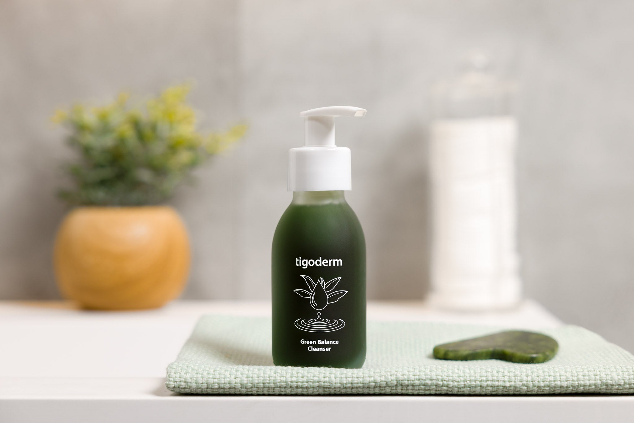 Gentle Facial Cleansing Gel – Green Tea Extract & Hyaluronic Care (100 ml) | tigoderm
